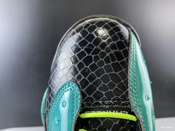 13 Jordan Retro 836405-305 Air Doernbecher 0528